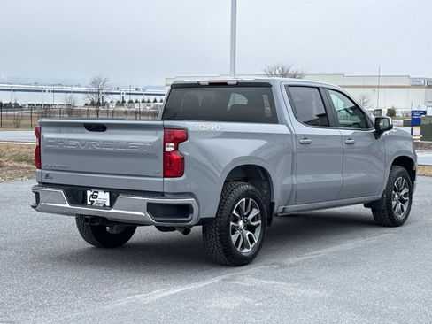 Used 2024 Chevrolet Silverado 1500 LT image 24