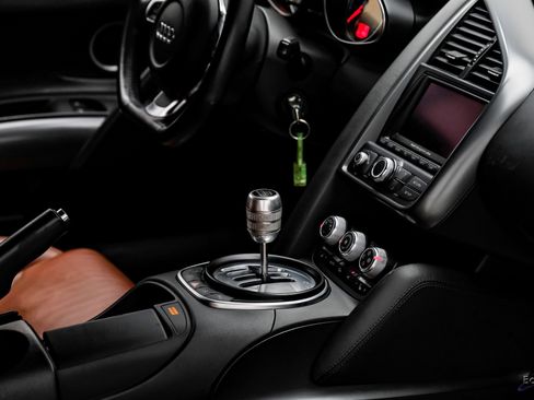 Used 2008 Audi R8 V8 image 48