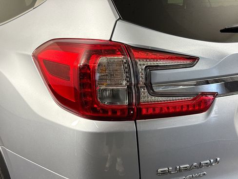Used 2025 Subaru Ascent Limited AWD/4WD image 36