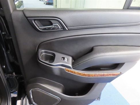 Used 2018 Chevrolet Tahoe Premier AWD/4WD image 39