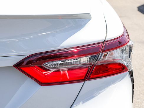 Used 2023 Toyota Camry SE w/ Protection Package (Q2) (TMS) FWD image 9