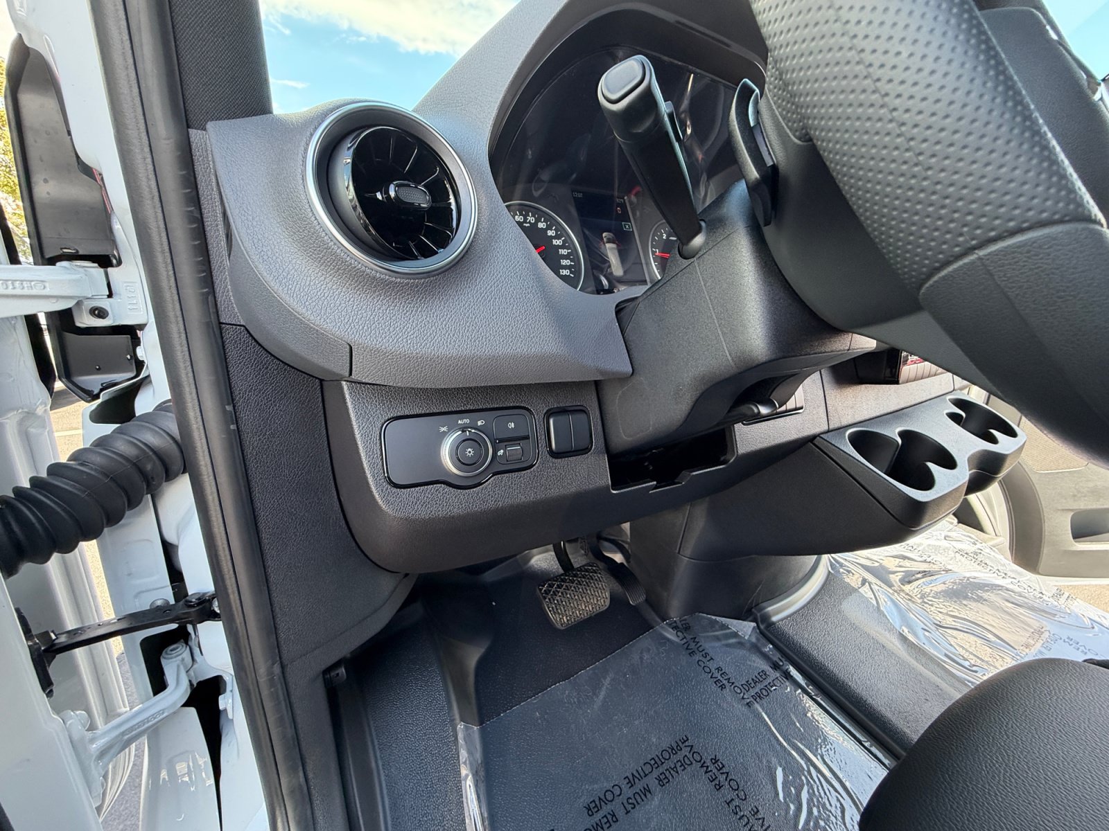 New 2026 Mercedes-Benz Sprinter 2500 image 23