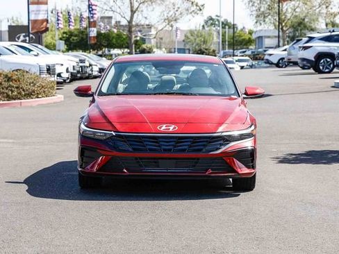 New 2026 Hyundai Elantra Limited FWD image 7