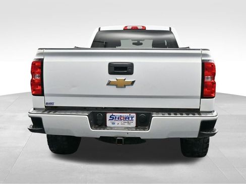 Used 2017 Chevrolet Silverado 1500 LT w/ All Star Edition AWD/4WD image 4
