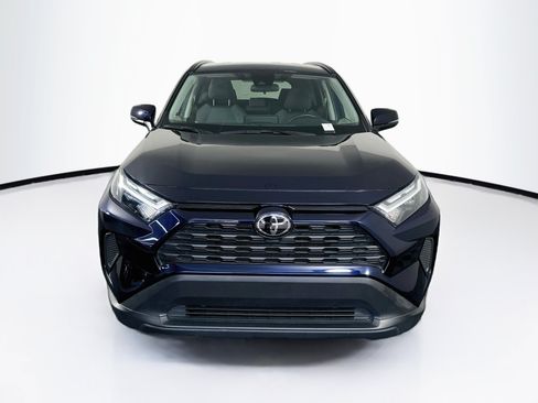 Used 2025 Toyota RAV4 XLE FWD image 2