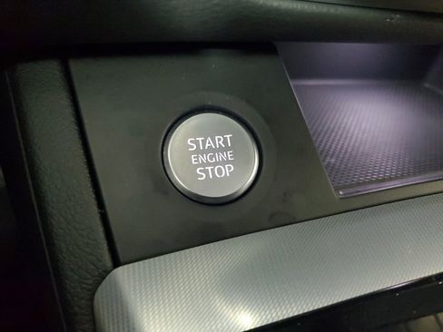 Used 2025 Audi Q5 2.0T Premium image 33