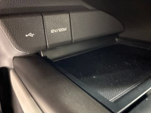 Used 2021 Toyota Camry SE AWD/4WD image 26