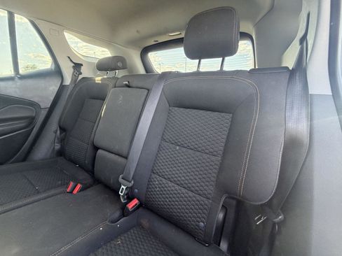 Used 2020 GMC Terrain SLE FWD image 16