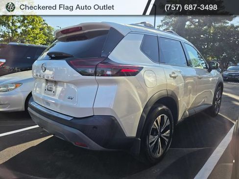 Used 2021 Nissan Rogue SV w/ Premium Package FWD image 6