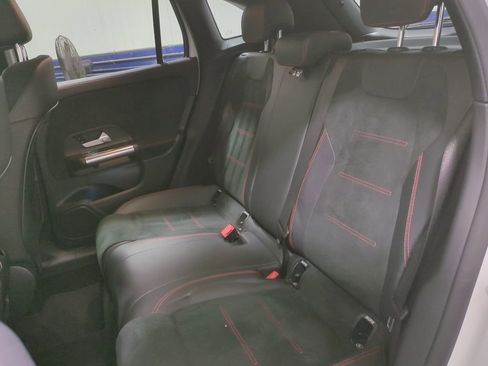 Used 2022 Mercedes-Benz GLA 250 4MATIC image 12