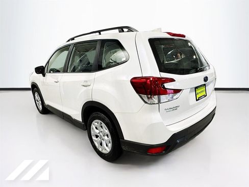 Used 2023 Subaru Forester Base image 7