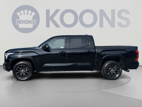 Used 2023 Toyota Tundra Platinum AWD/4WD image 2
