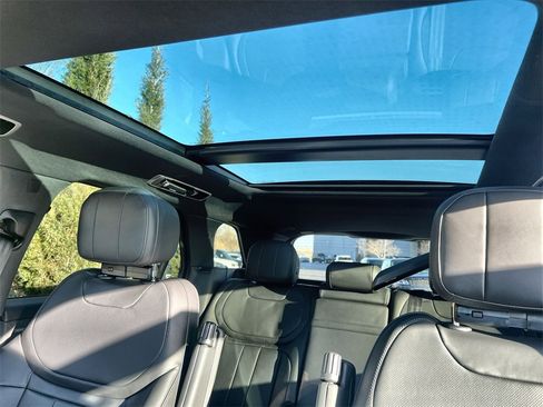 New 2026 Land Rover Range Rover Sport SE image 19