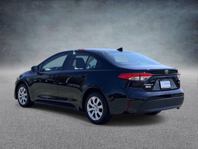 Used 2024 Toyota Corolla LE FWD image 4