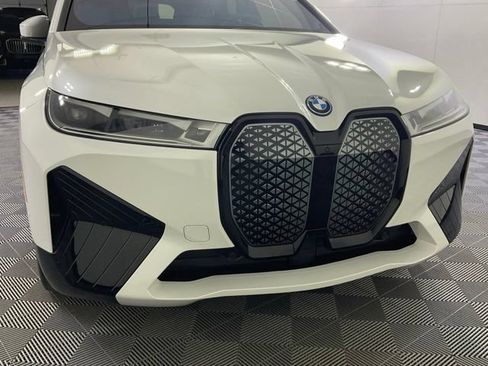 Certified 2023 BMW iX xDrive50 w/ Premium Package AWD/4WD image 8