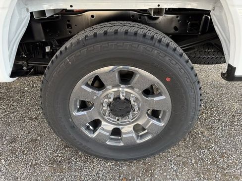 New 2026 Ford F250 Lariat w/ Chrome Package image 5