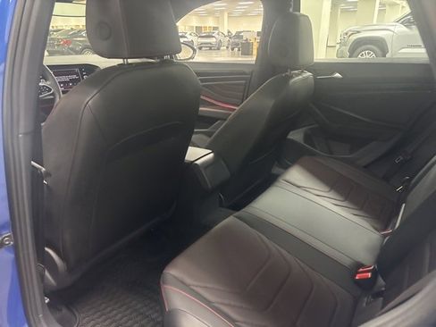Used 2024 Volkswagen Jetta GLI Autobahn image 12