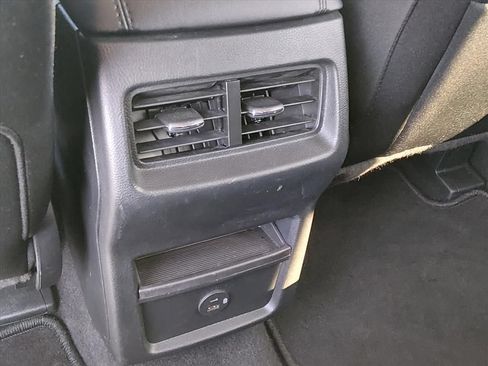 Used 2022 Ford Edge SE w/ Cargo Accessory Package AWD/4WD image 13