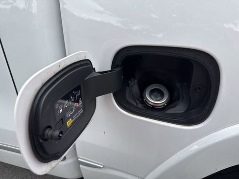 Used 2023 RAM 1500 Limited w/ Body Color Bumper Group image 10