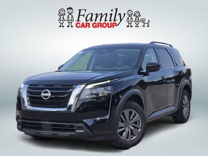Used 2025 Nissan Pathfinder SV