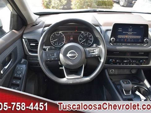 Used 2023 Nissan Rogue SV AWD/4WD image 25