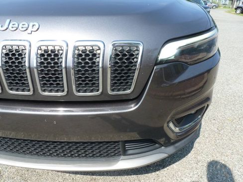Used 2019 Jeep Cherokee Limited AWD/4WD image 3
