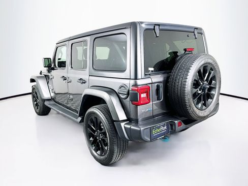 Used 2023 Jeep Wrangler Unlimited Sahara w/ Cold Weather Group AWD/4WD image 5