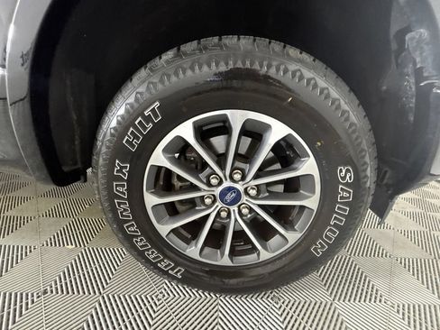 Used 2020 Ford F150 XLT w/ Equipment Group 302A Luxury AWD/4WD image 37
