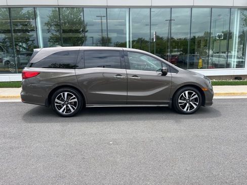 Used 2018 Honda Odyssey Elite image 10