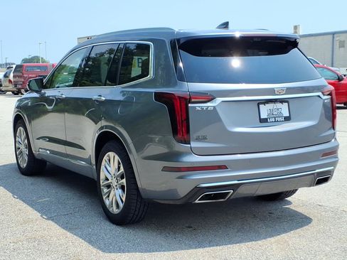 Used 2021 Cadillac XT6 Premium Luxury FWD image 4