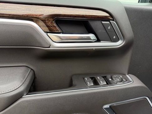 New 2026 GMC Sierra 1500 SLE w/ Preferred Package image 14