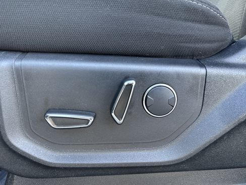 Used 2017 Ford F150 XLT w/ Equipment Group 302A Luxury image 13