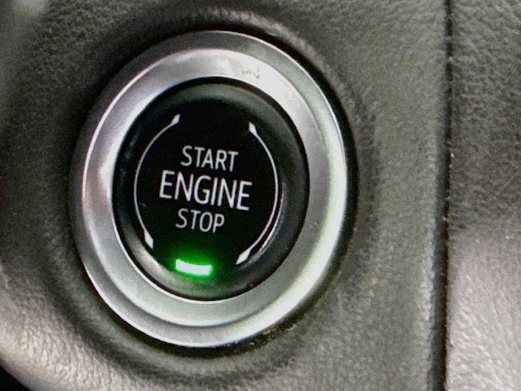 Used 2024 GMC Yukon SLT RWD image 20