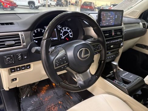 Used 2023 Lexus GX 460 Premium AWD/4WD image 14