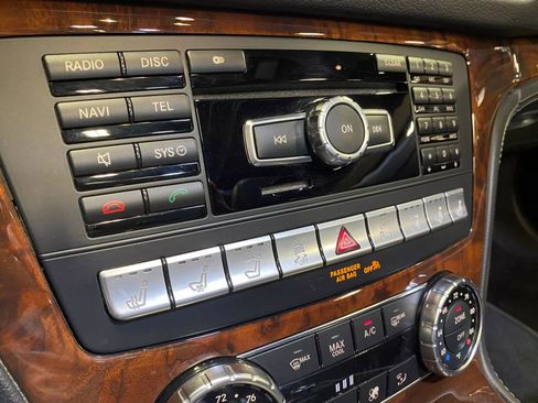 Used 2013 Mercedes-Benz SL 550 w/ Premium Pkg image 38