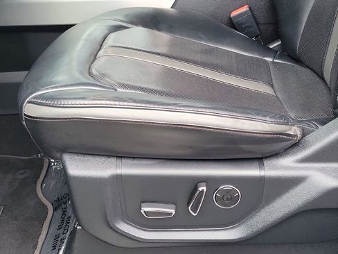 Used 2020 Ford F250 Platinum w/ FX4 Off-Road Package image 16