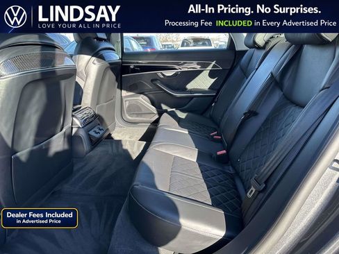 Used 2023 Audi S8 w/ S8 Comfort Plus Package AWD/4WD image 14
