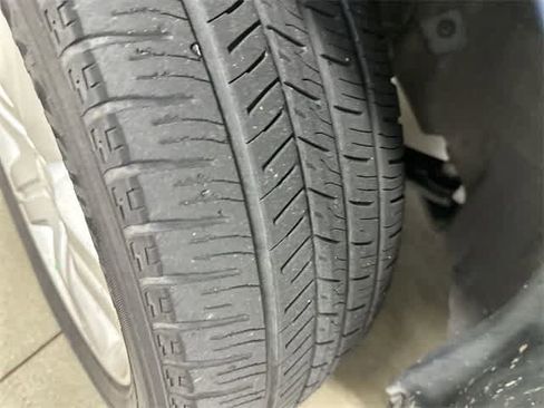 Used 2010 Subaru Forester 2.5X Premium image 28