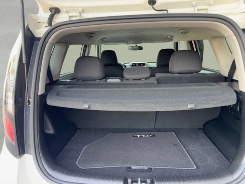 Used 2019 Kia Soul + FWD image 45