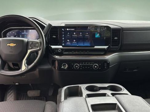 Used 2023 Chevrolet Silverado 1500 LT AWD/4WD image 16