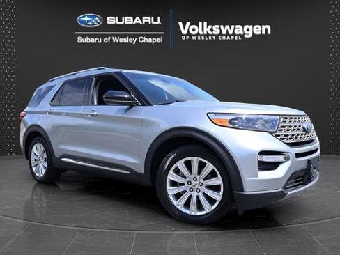 Used 2023 Ford Explorer Limited w/ Limited Technology Package RWD image 1