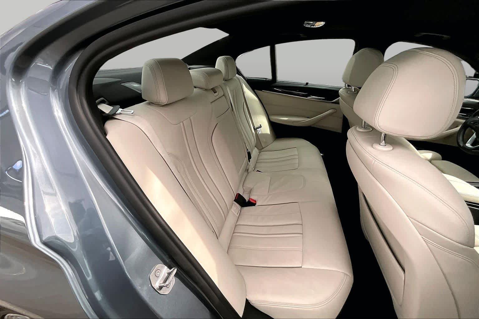 Used 2019 BMW 530i w/ Convenience Package RWD image 20