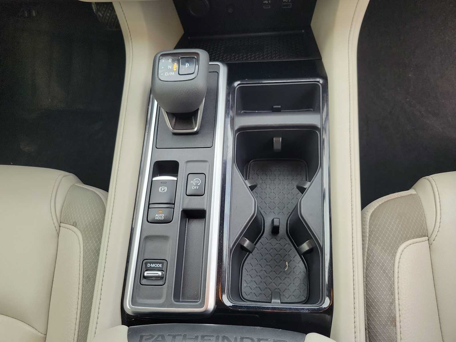 Used 2023 Nissan Pathfinder SL FWD image 21