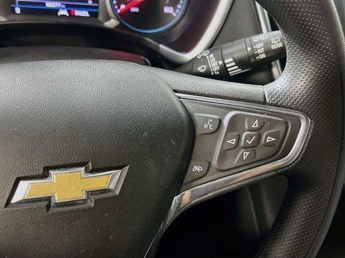 Used 2020 Chevrolet Equinox LT FWD image 20