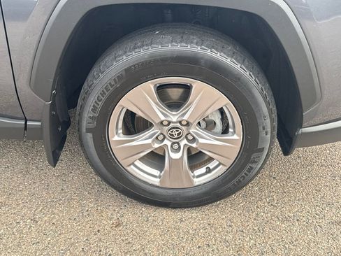 Used 2022 Toyota RAV4 XLE image 43