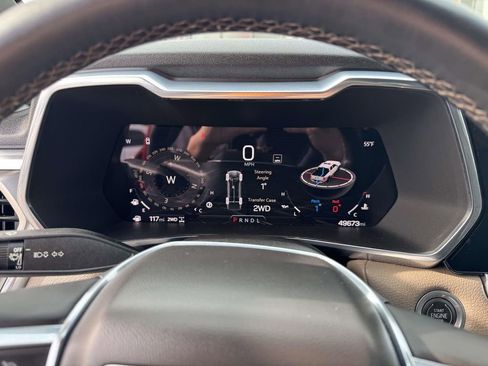 Used 2023 GMC Canyon Denali image 20