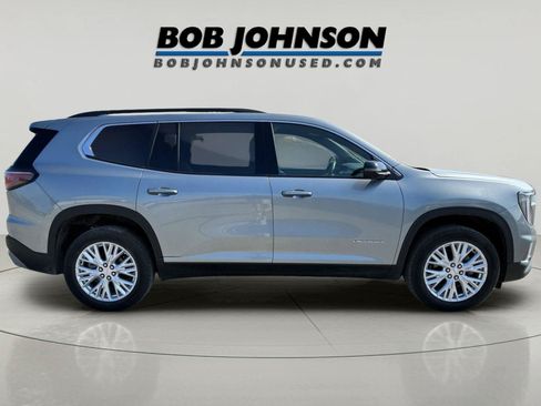 Used 2025 GMC Acadia Elevation w/ Elevation Premium Package AWD/4WD image 6