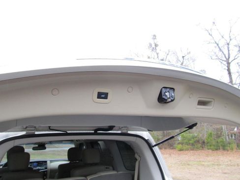 Used 2017 INFINITI QX80 2WD w/ Driver Assistance Package image 34