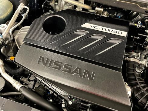 Used 2023 Nissan Rogue SV image 42