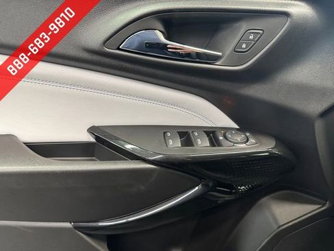 New 2026 Chevrolet Trax LT w/ Midnight Edition FWD image 26